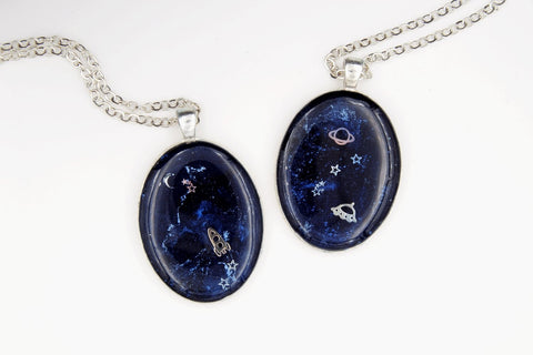 Space Galaxy Best Friends or Couples Necklaces (Rocket or UFO, Sci-Fi Jewelry) fripparie