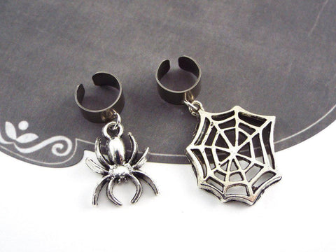 Spider and Web Gothic Ear Cuffs, Set of 2 fripparie